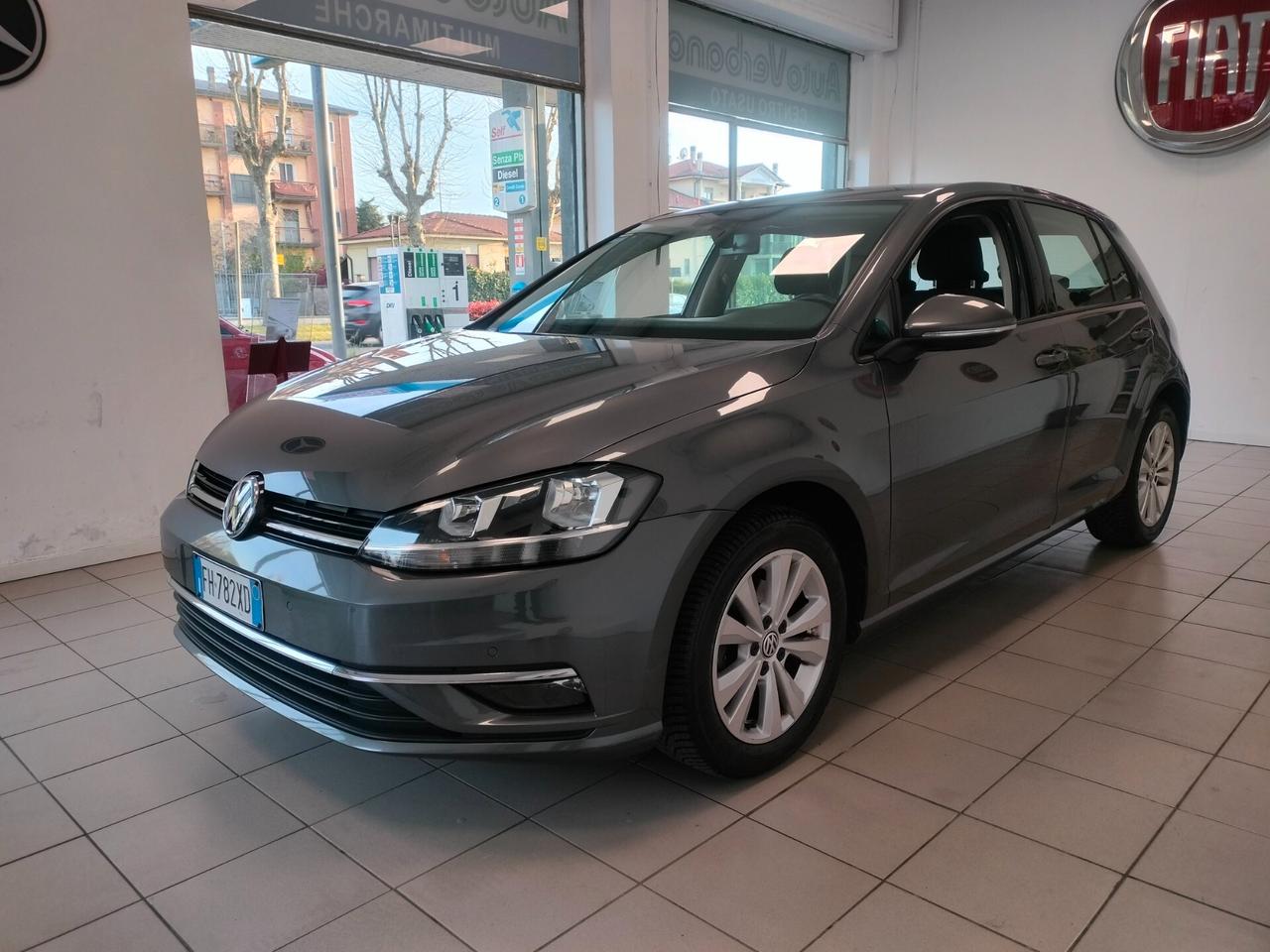 Volkswagen Golf 1.0 TSI 110 CV 5p. Business BlueMotion Technology