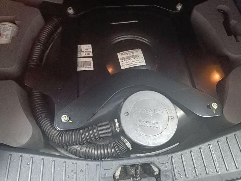 Ford C-Max 1.6 120CV GPL Titanium