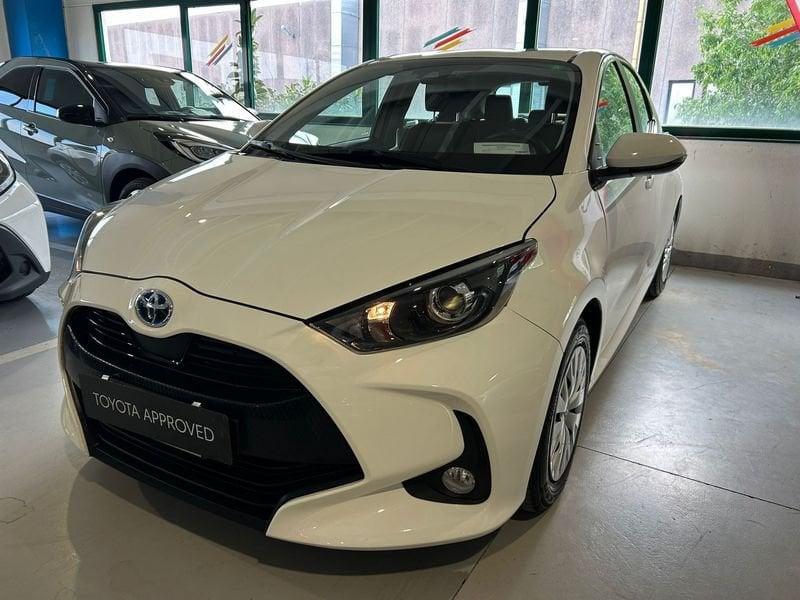 Toyota Yaris Hybrid Active MY22