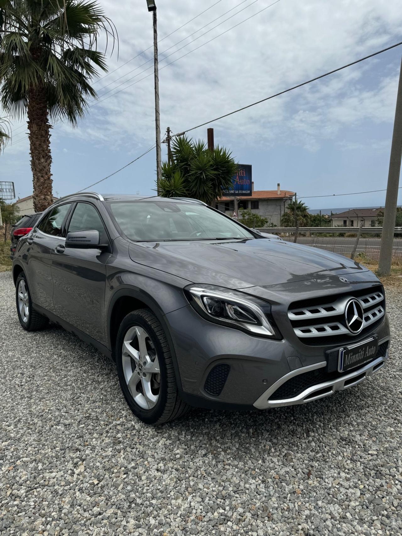 MERCEDES-BENZ GLA 200d 4-MATIC AUTOMATIC Executive