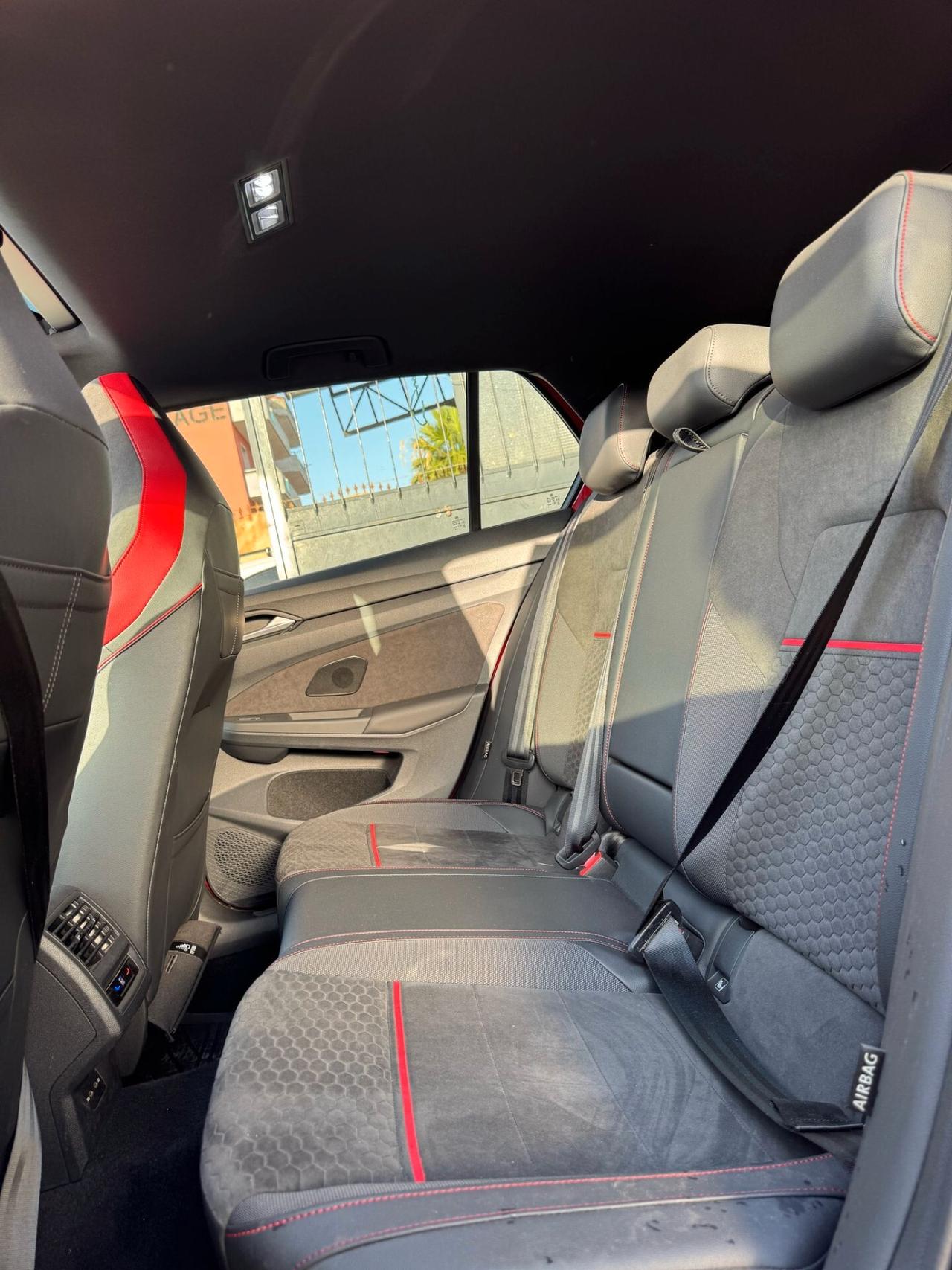 Volkswagen Golf GTI 2.0 TSI DSG CLUBSPORT