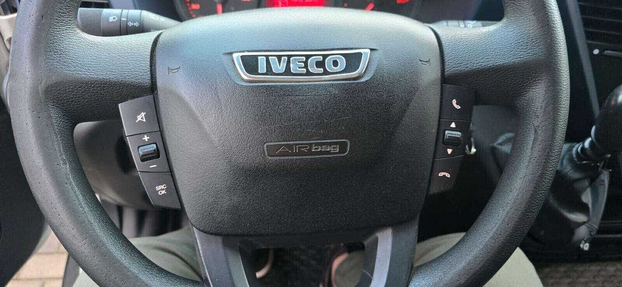 Iveco Daily 35C14 2.3 HPT Furgone GEMELLATO 3 POSTI