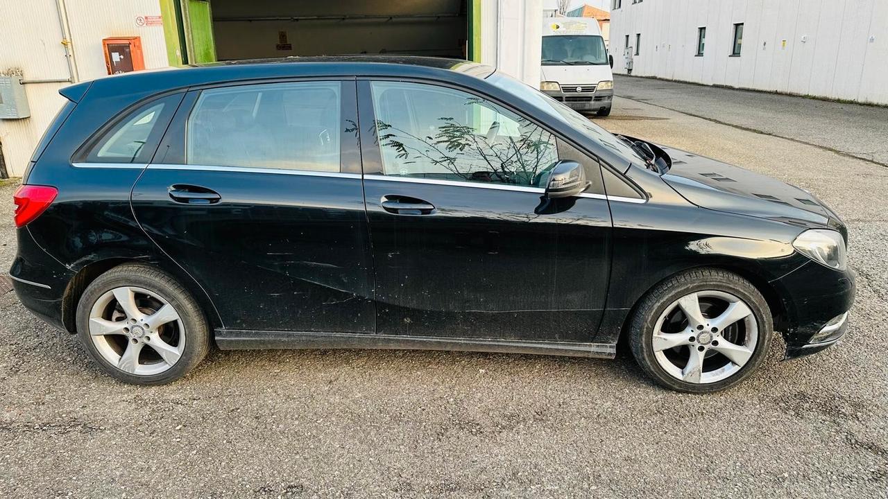 Mercedes-benz B 200 CDI Automatic Premium