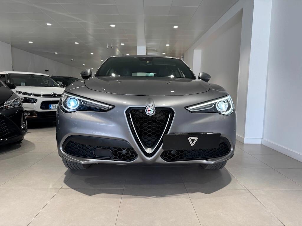 Alfa Romeo Stelvio 2.2 Turbodiesel 210 CV AT8 Q4 Super