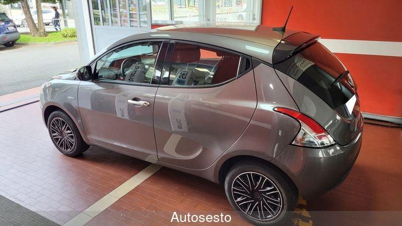 Lancia Ypsilon Ypsilon 1.0 FireFly 5 porte S&S Hybrid Oro