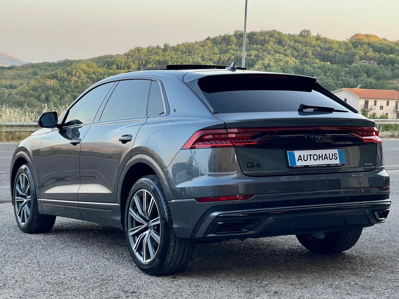 Audi Q8 50 TDI 286 CV Quattro S-Line IVA ESPOSTA
