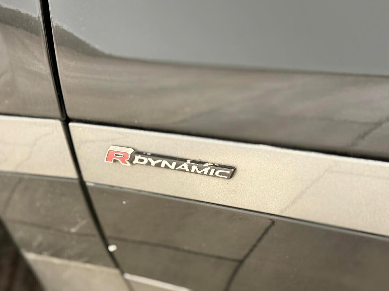 Range Rover Evoque 2.0D I4 180 CV AWD R-Dynamic HSE DIESEL