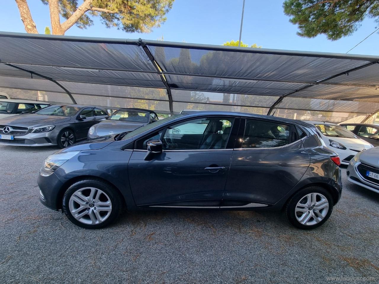 RENAULT Clio dCi 8V 90CV 5p.Moschino Zen