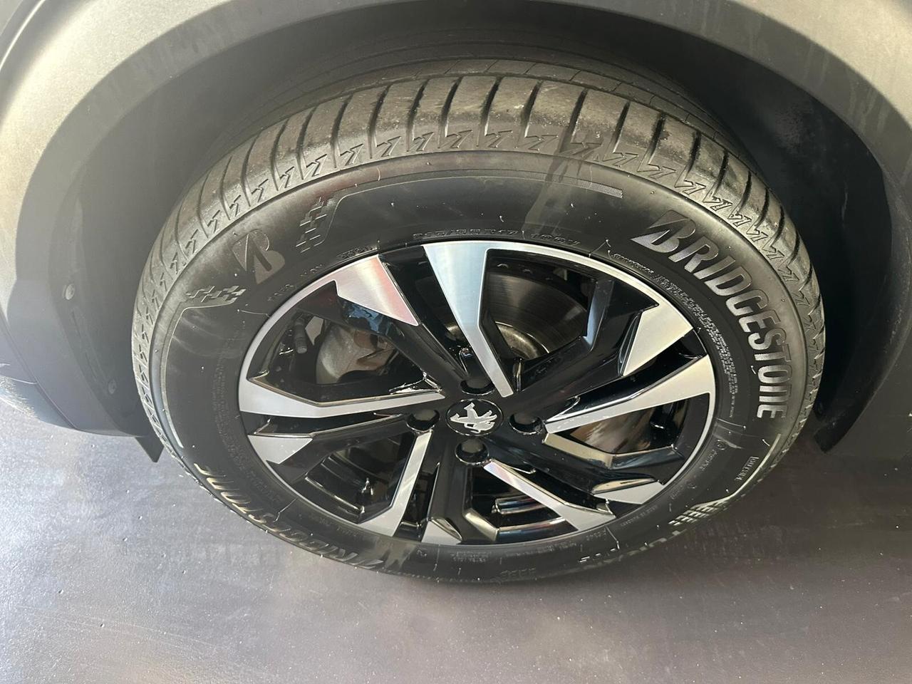 Peugeot 2008 BlueHDi 130 S&S EAT8 Allure Pack