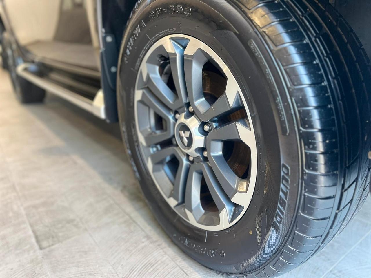 MITSUBISHI L200 2.3 D Double Cab 4x4 *2021* *UNICOPRO* *FULL*