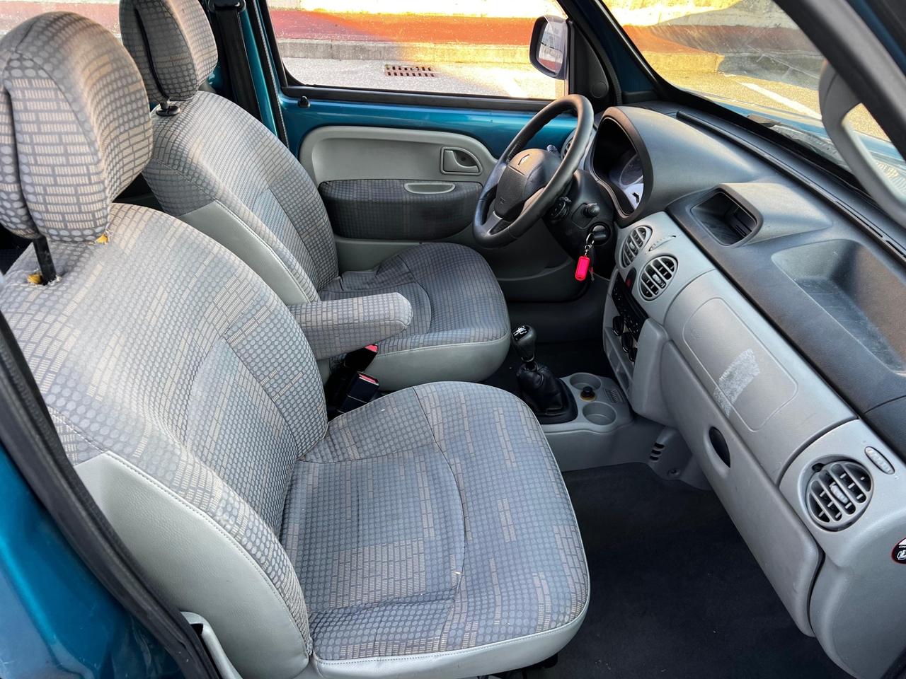 Renault Kangoo 1.2 16V 5p. Confort