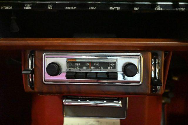 DAIMLER Sovereign 2.5 V8 AUTO GUIDA A DESTRA PERFETTA ITALIANA NUOVA