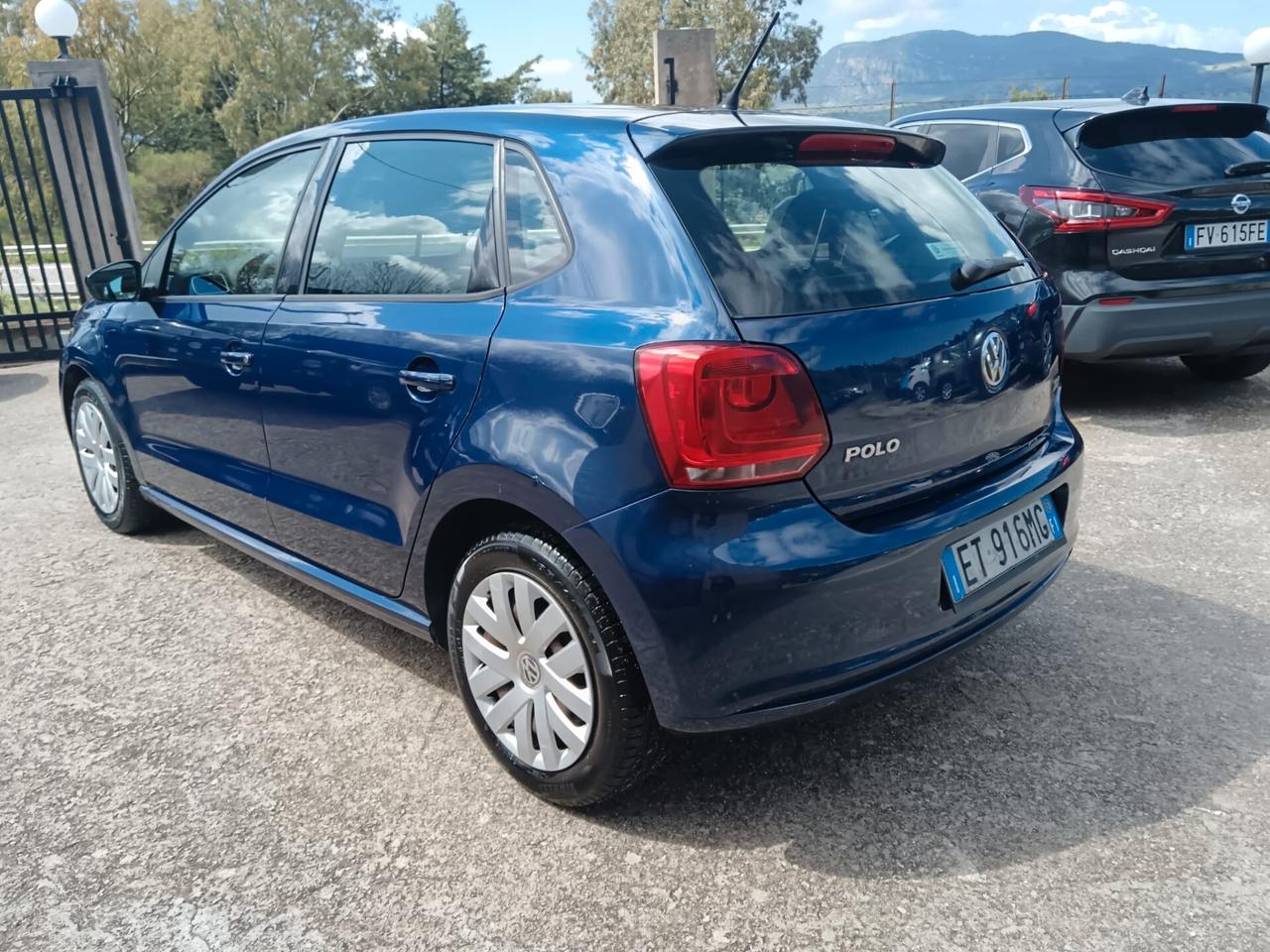 Volkswagen Polo 1.2 TDIComfortline - 2013
