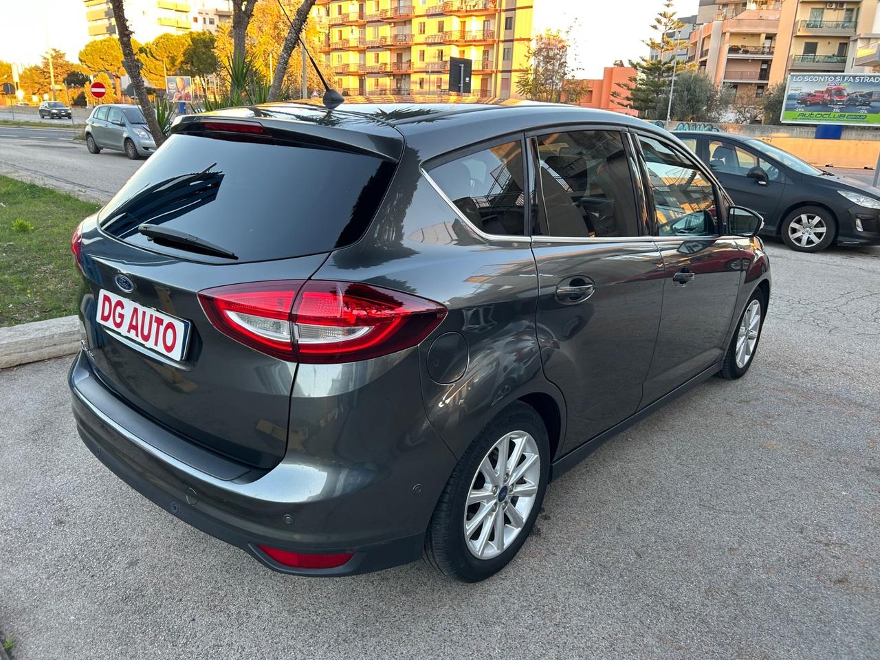 Ford C-Max 1.5 TDCi 95CV Titanium 2017 navi retroc