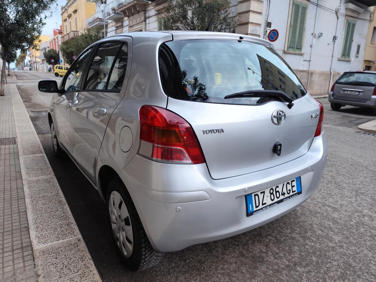 Toyota Yaris 1.4 D-4D 90cv DIESEL PERFETTA