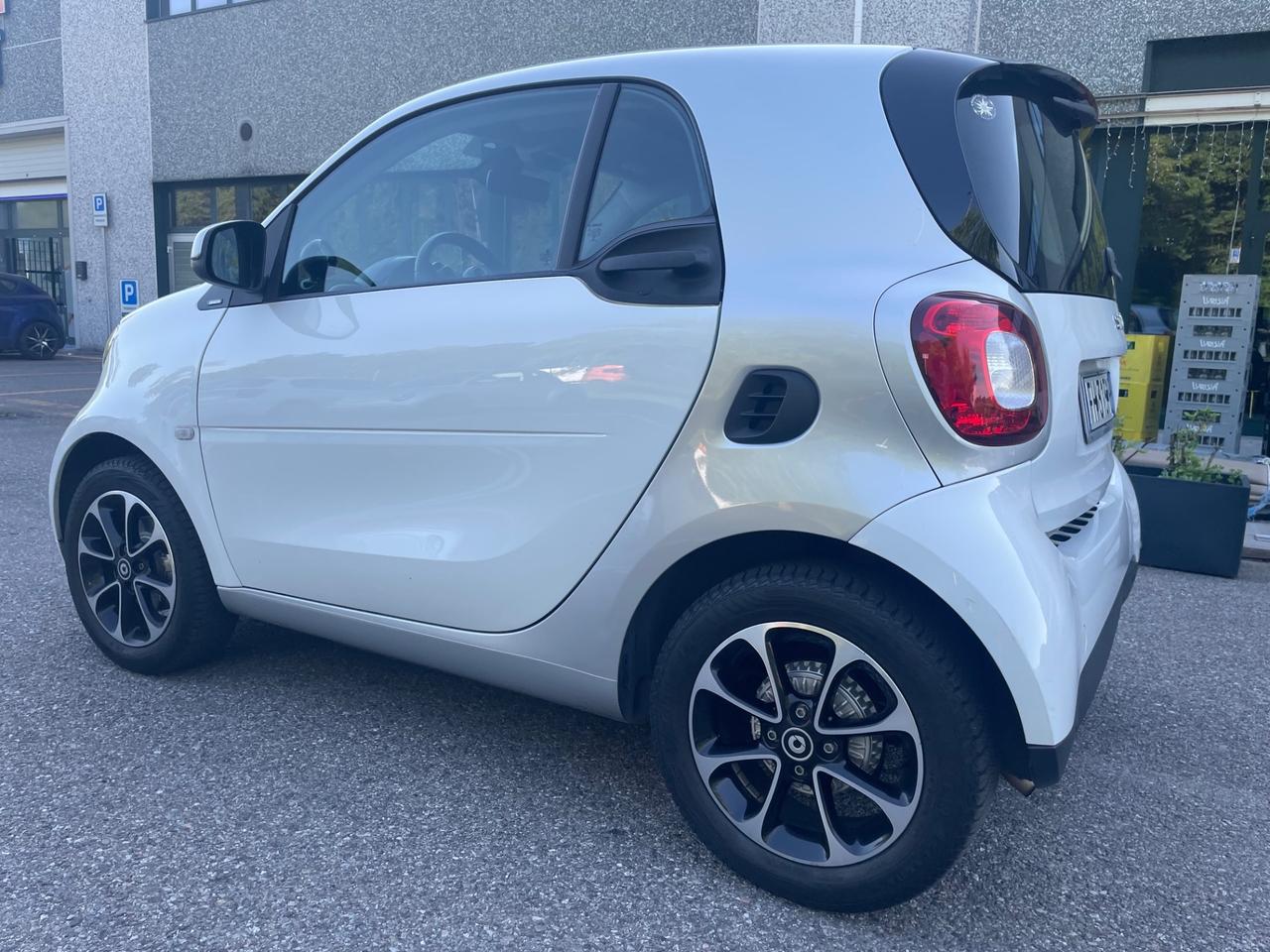 Smart ForTwo 90 0.9 Turbo *Automatik*Neopatentati*Solo 30000*