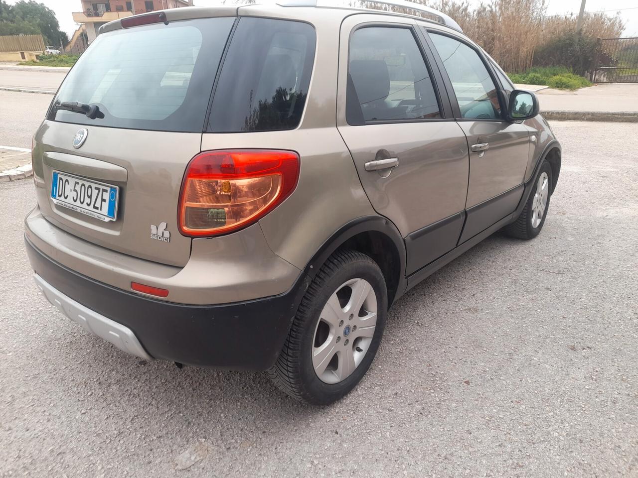 Fiat Sedici 1.9 MJT 4x4 Emotion