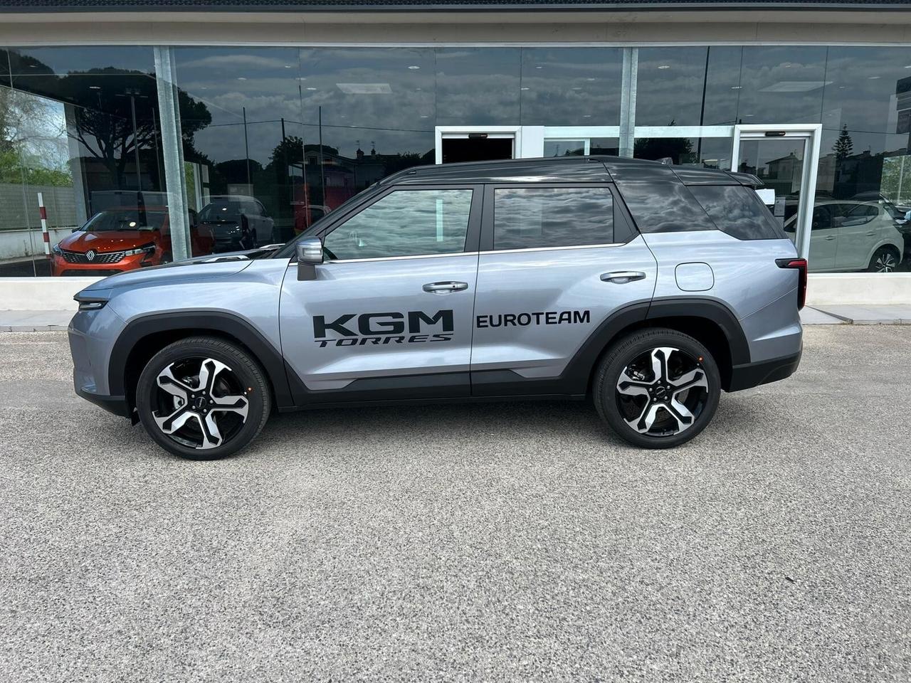 Kgm Torres Full Hybrid 204 CV K-Line