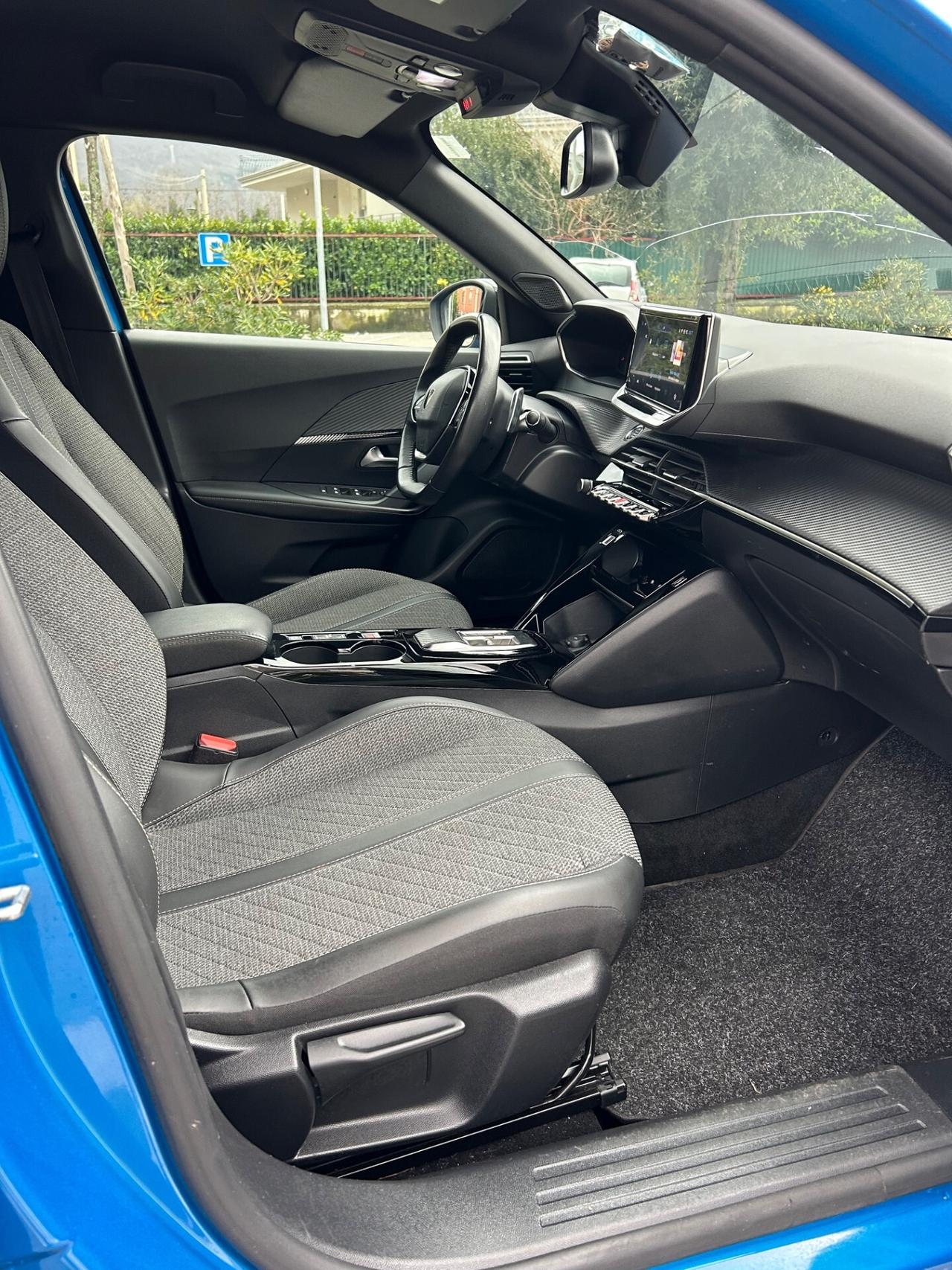 Peugeot 2008 BlueHDi 130 EAT8 GT - 2023