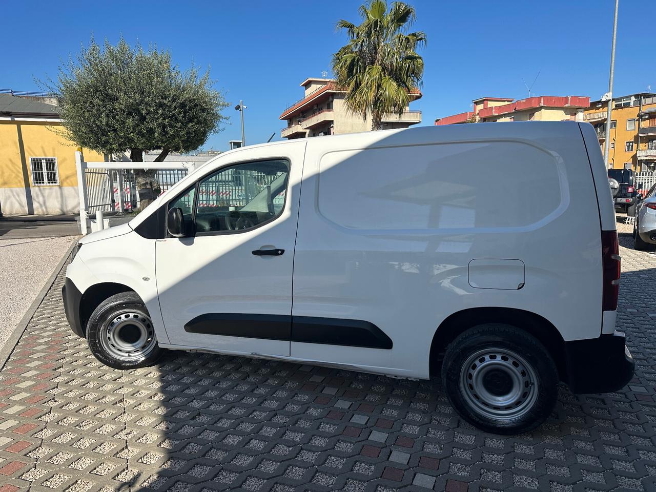 Citroen Berlingo BlueHDi 100 S&S Van M Club