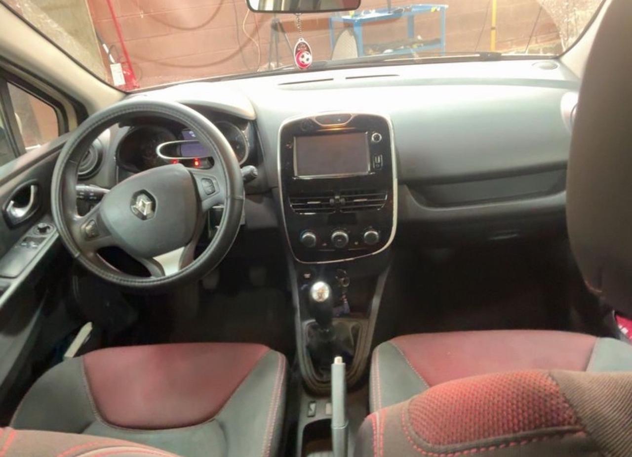 Renault Clio 1.2 75CV 5 porte Zen