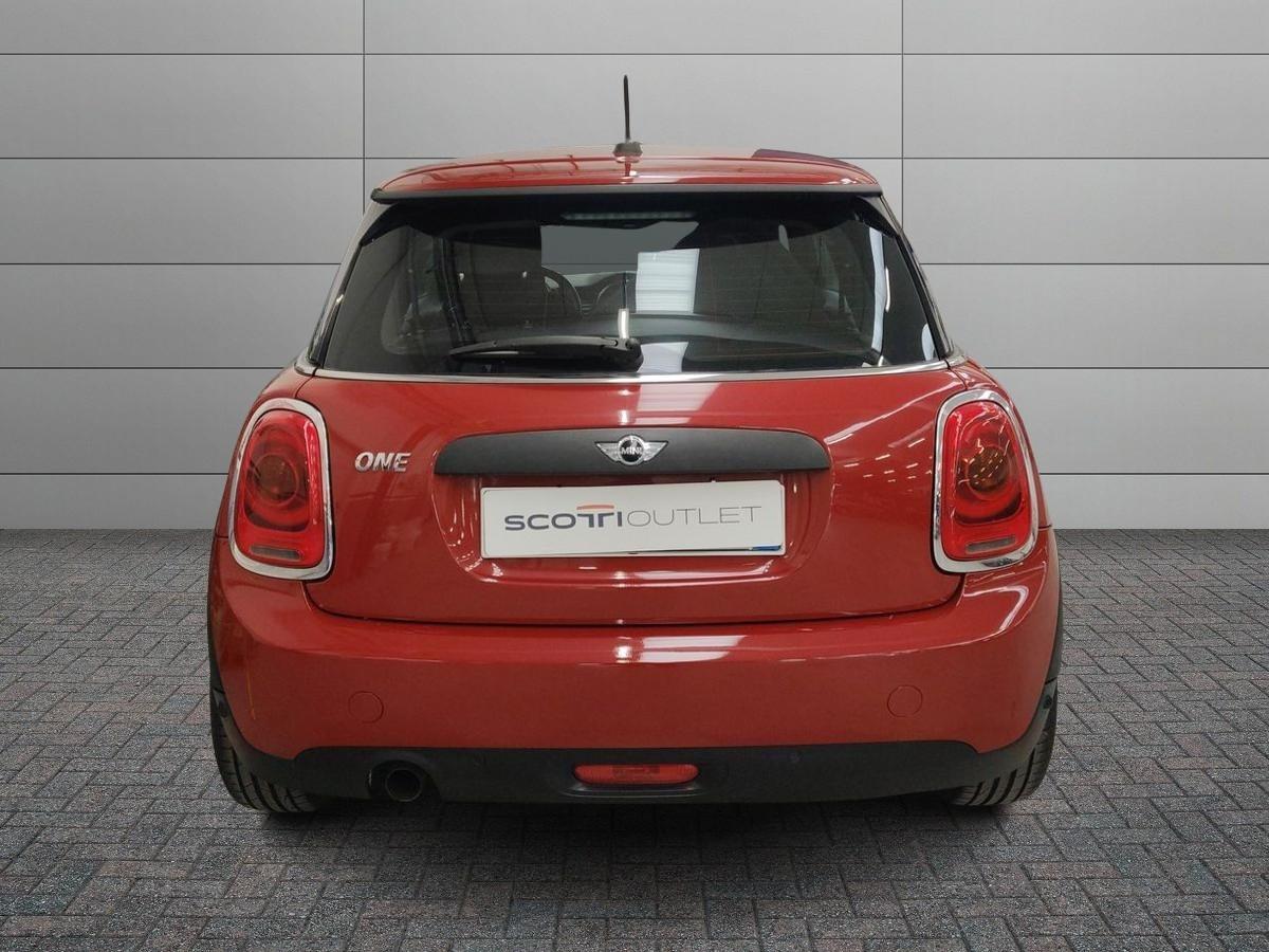 MINI Mini IV F55-F56 2014 - Mini 1.2 One 75cv 3p