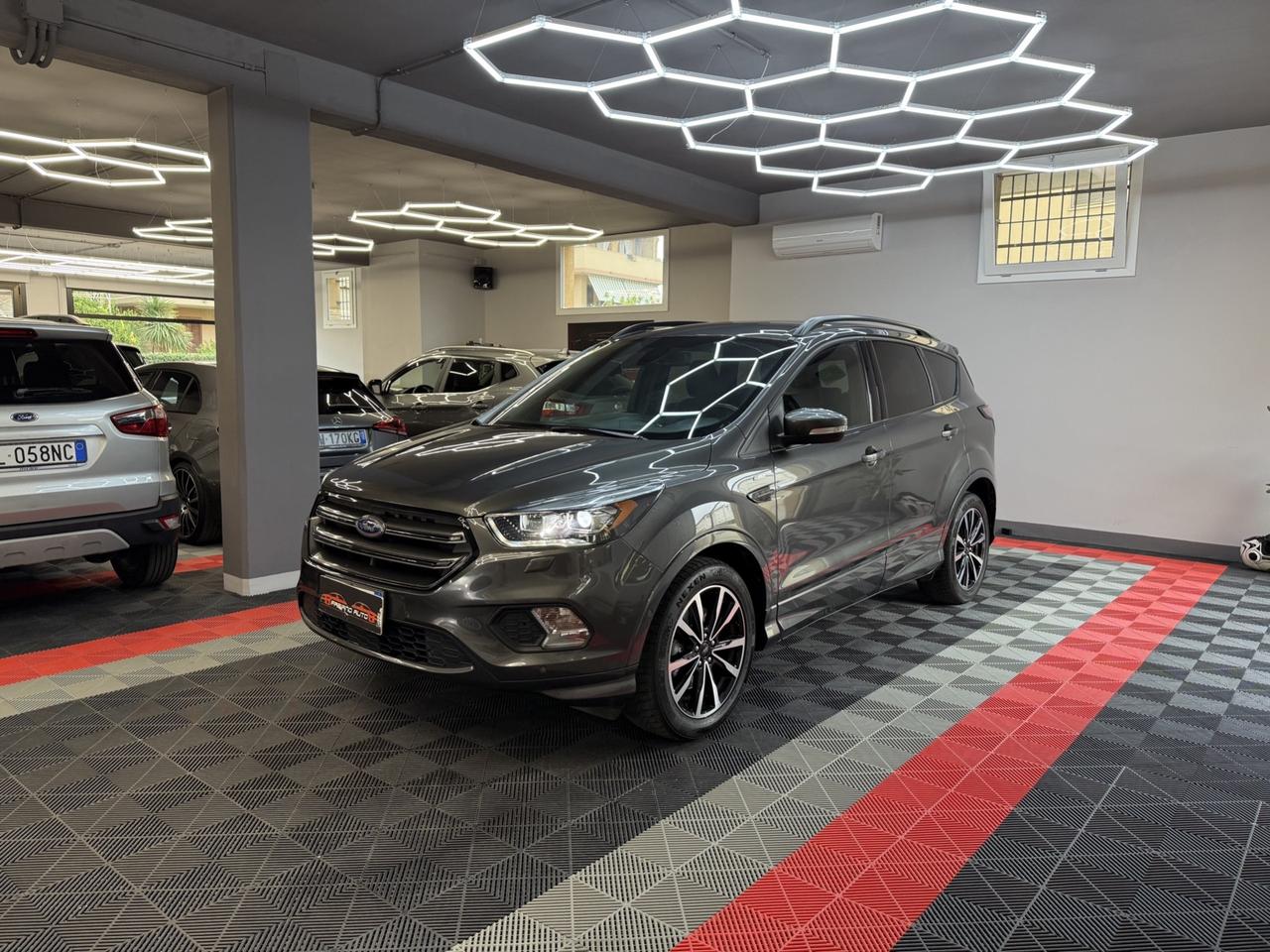 Ford Kuga 1.5 TDCI ST-Line - FABIANOAUTO