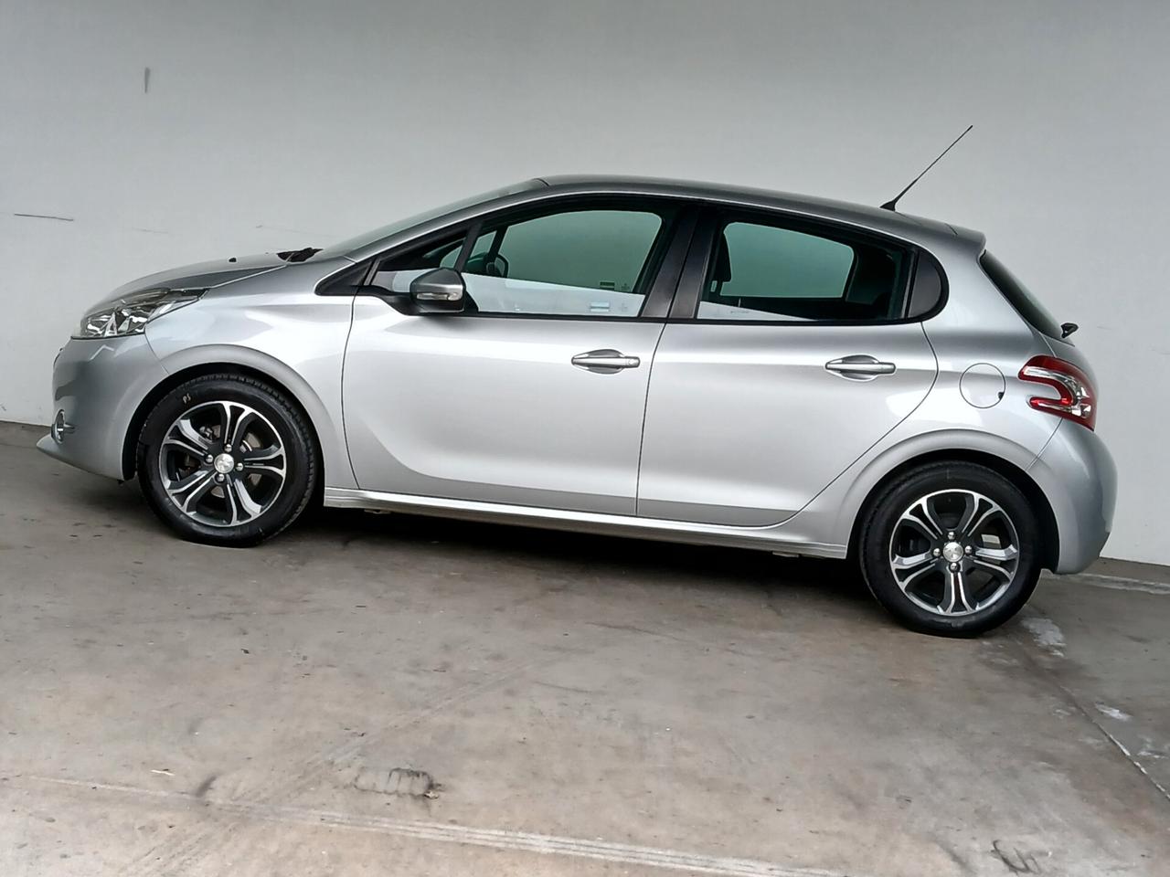 Peugeot 208 Allure Come nuova