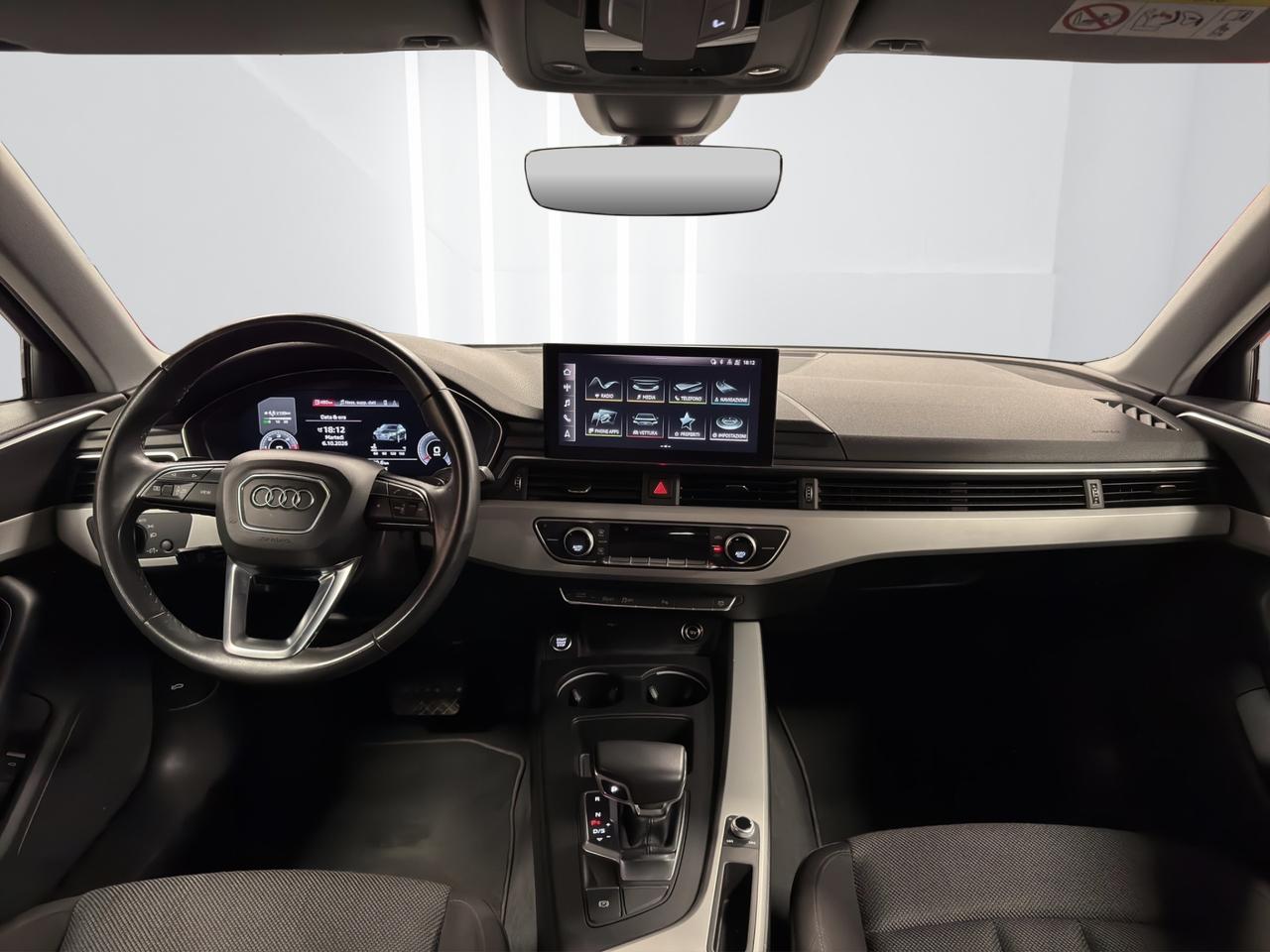 Audi A4 Berlina A4 30 2.0 tdi mhev Business Advanced 136cv s-tronic