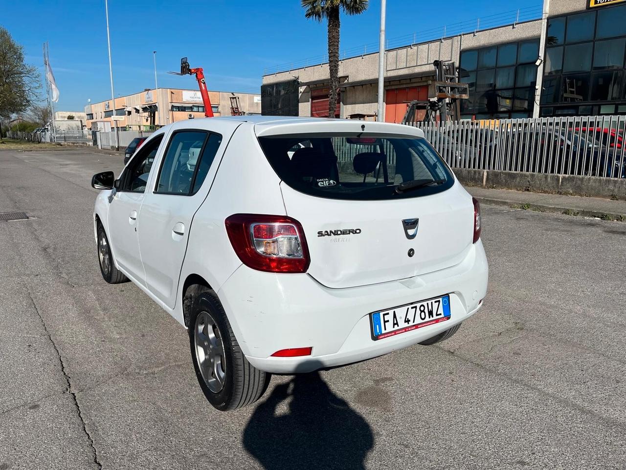 Dacia Sandero 1.2 75CV Lauréate