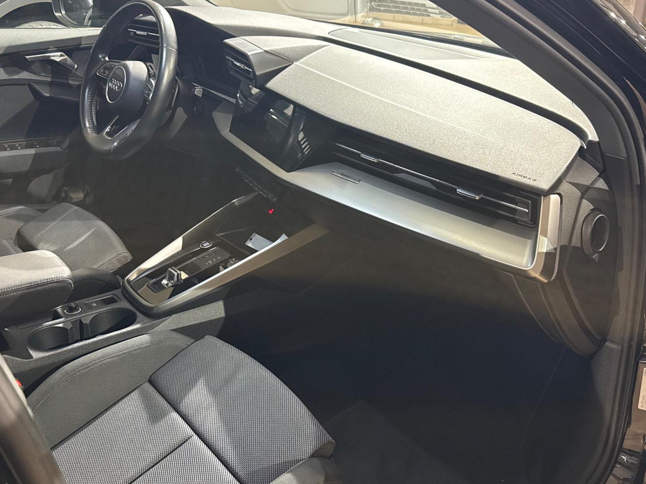 Audi A3 SPB 35 TDI S tronic SPORT Totalblack