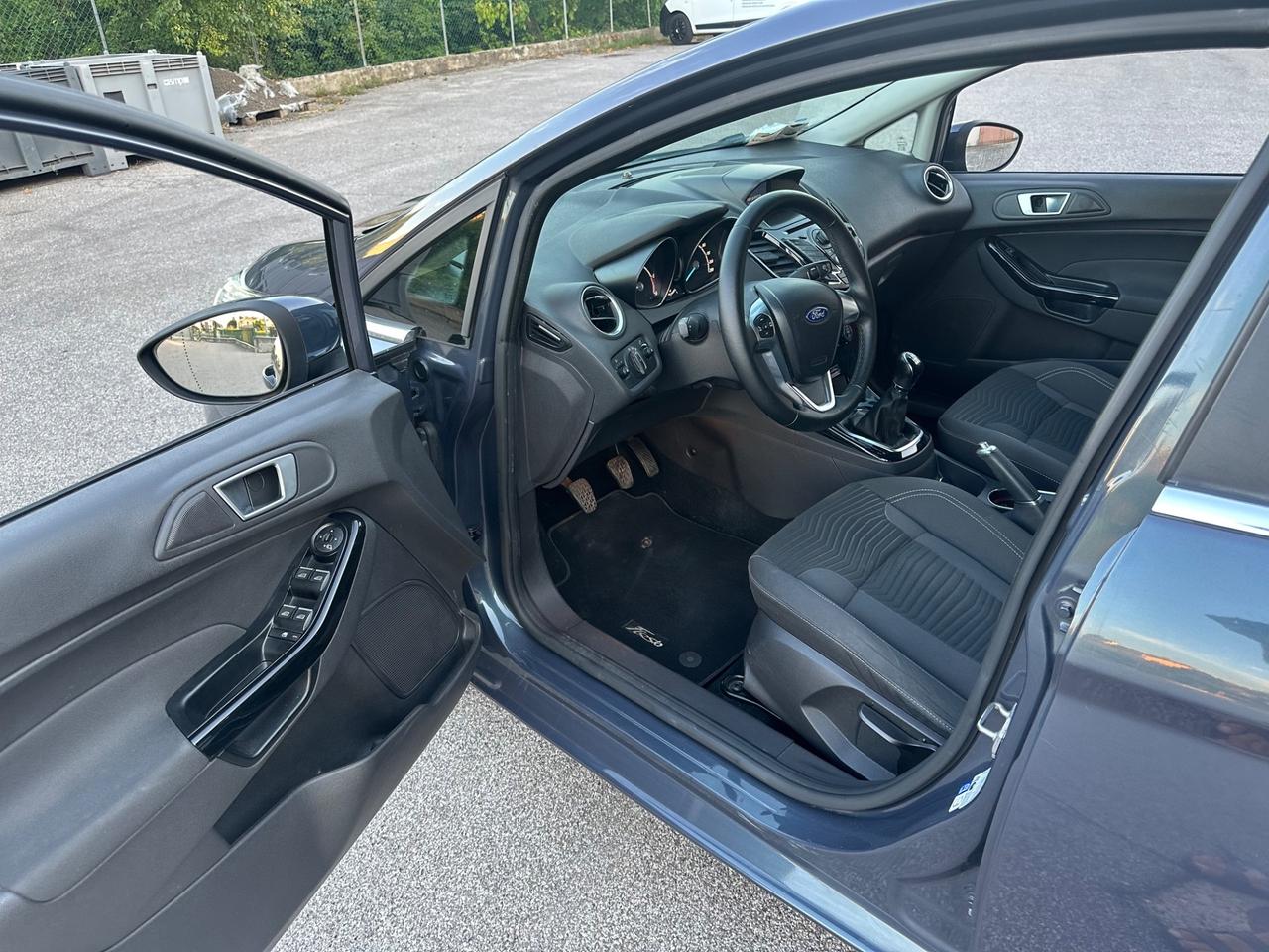 Ford Fiesta 1.5 TDCi 75CV 5 porte Neopatentati