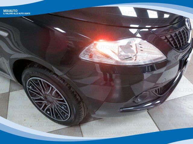 LANCIA Ypsilon Hybrid 1.0 FireFly 70cv 5 Porte Gold EU6 KM Ø