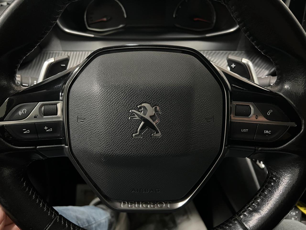 Peugeot 2008 BlueHDi 130 S&S EAT8 Allure