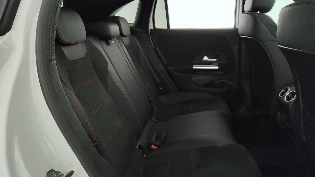 Mercedes-Benz GLA 200 d Premium 4matic auto