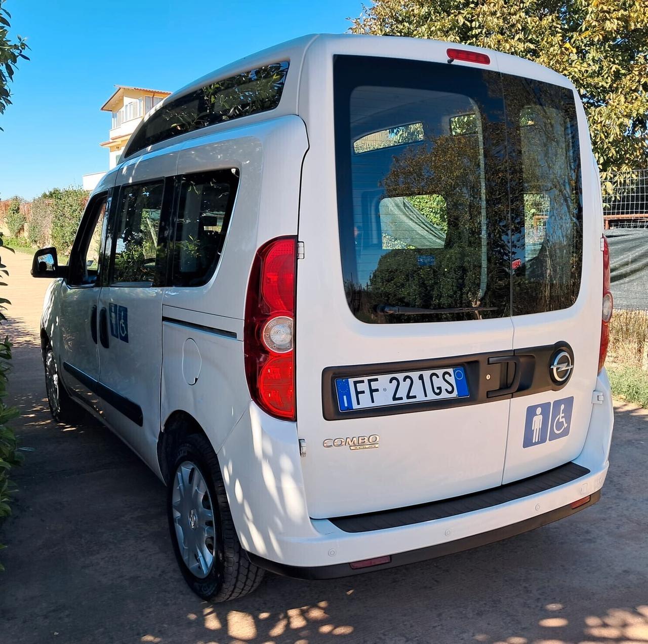 Opel Combo EURO 6 TETTO ALTO TRASPORTO DISABILI