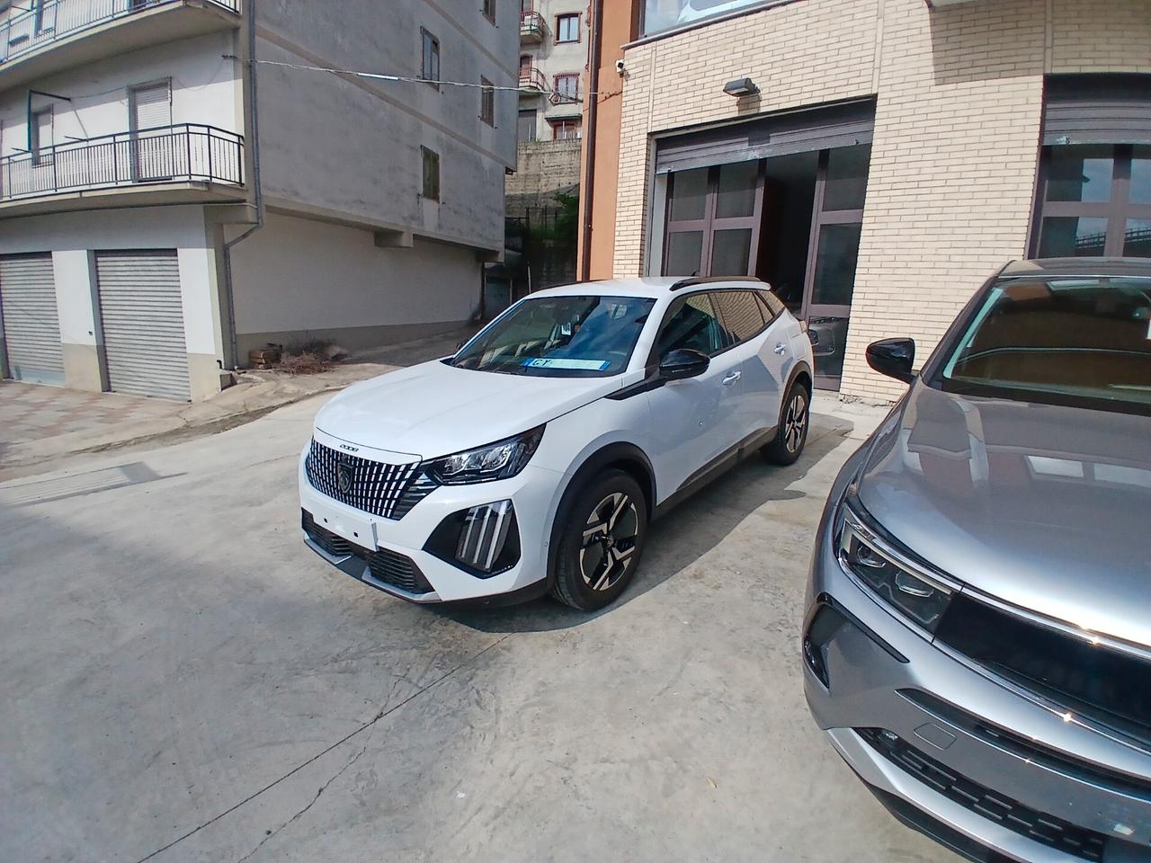 Peugeot 2008 PureTech 100 S&S Allure