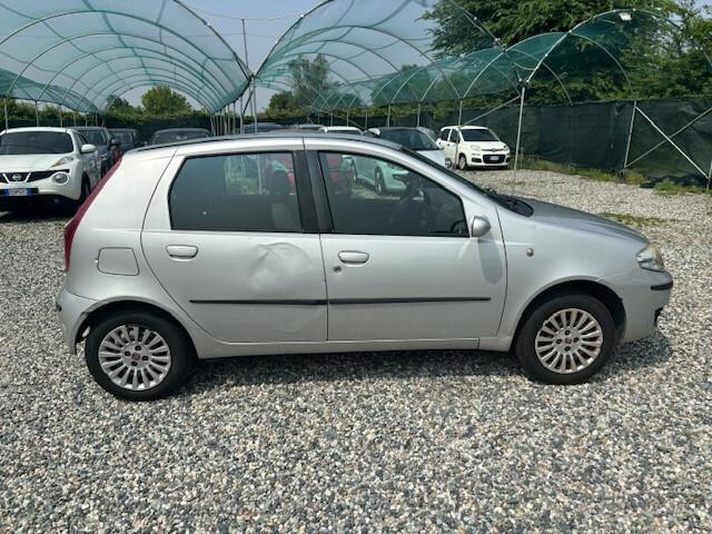 FIAT PUNTO 1.2 ADATTA A NEOPATENTATI - FRIZIONE NUOVA