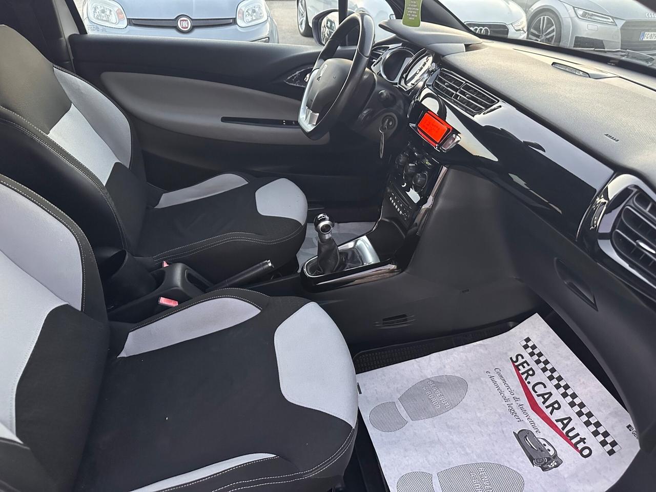 Citroen Ds DS3 2010 1.4 Benzina 95 CV Chic bi-colore