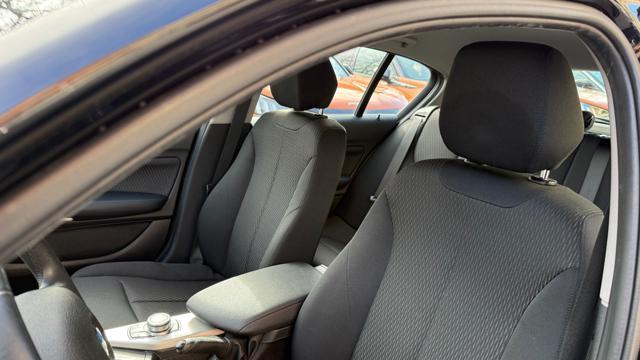 BMW 116 d 5p. BUSINESS 116CV AUTO*NEOPATENTATO*NAVI*C.L.16