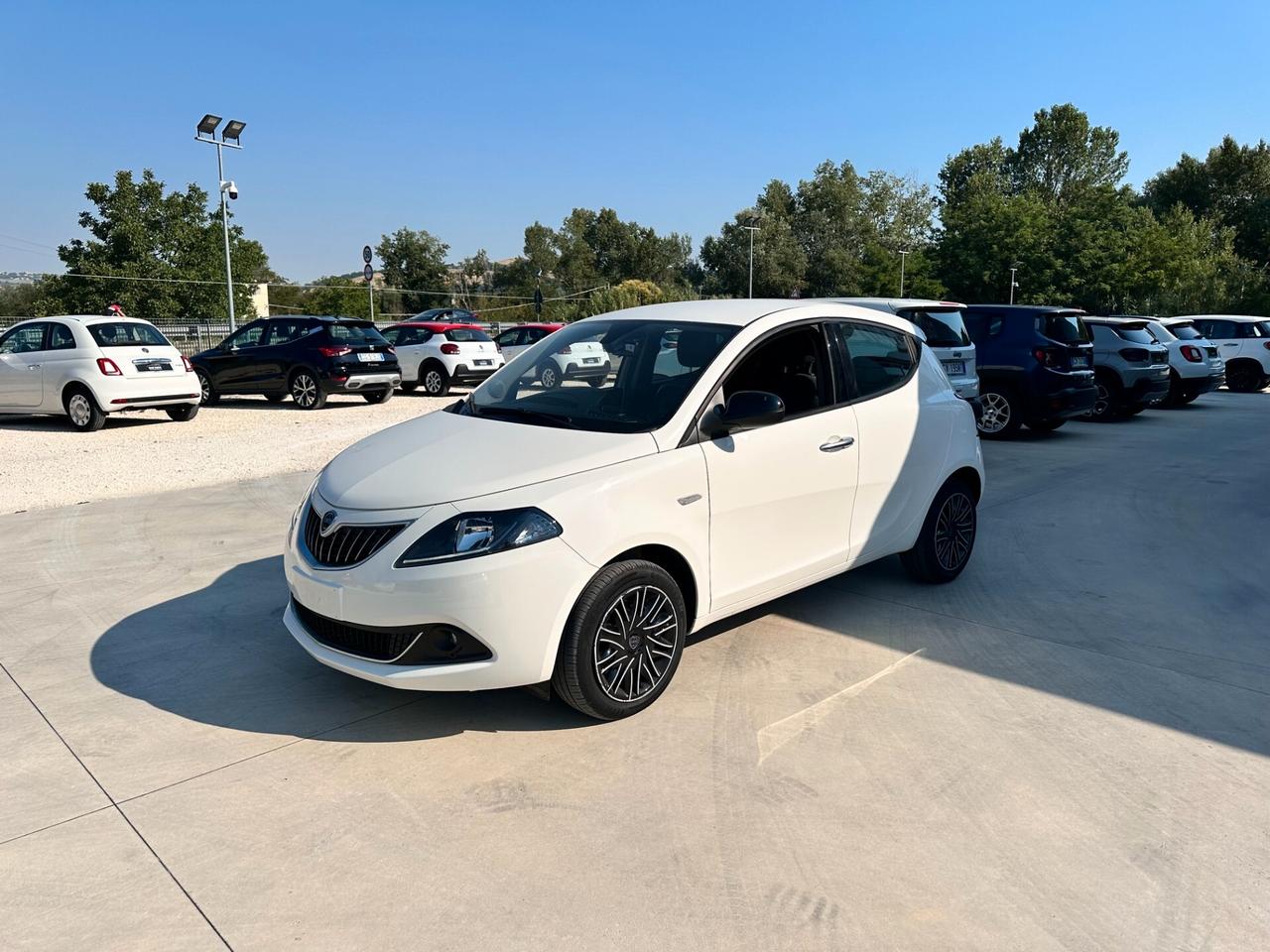 Lancia Ypsilon 1.0 FireFly 5 porte S&S Hybrid Gold