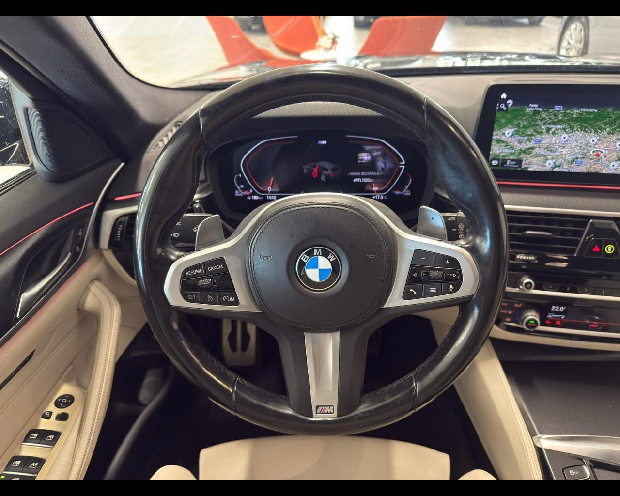 BMW Serie 5(G30/31/F90) - 520d 48V xDrive Touring Msport