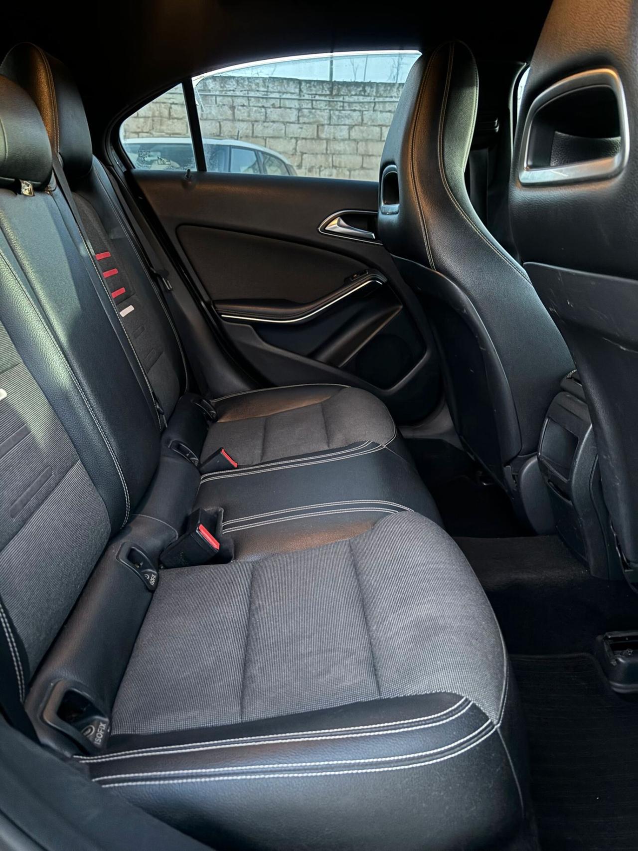 Mercedes-benz A 180 d Premium