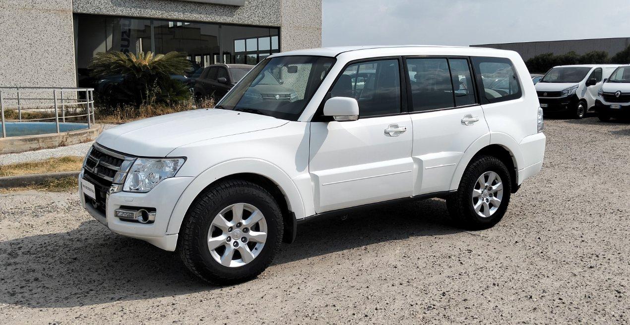 Mitsubishi Pajero 5 Porte Pajero 3.2 cr Intense 200cv 5p