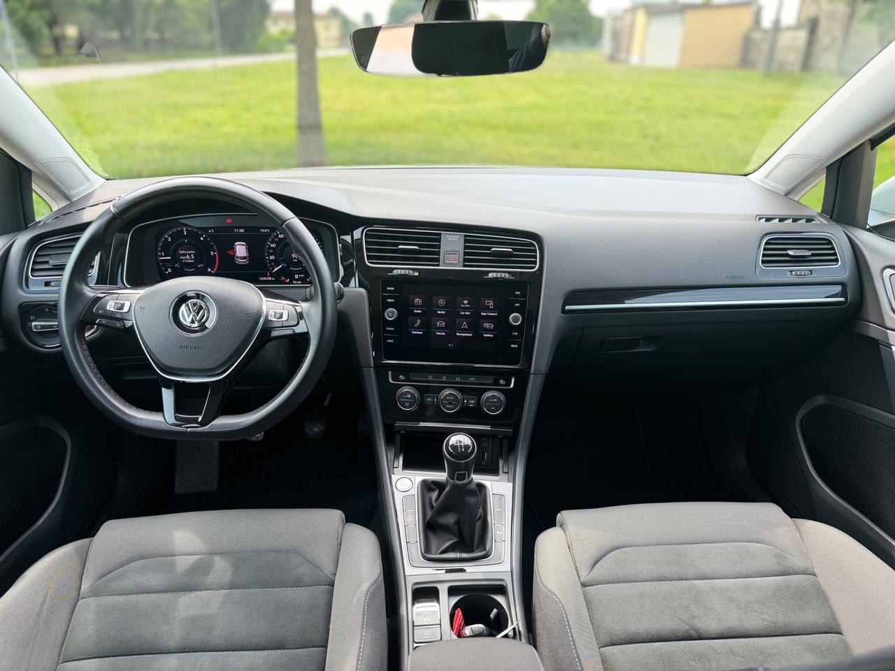 Volkswagen Tiguan 2.0 TDI R-Line SCR 4MOTION Advanced BlueMotion Technology
