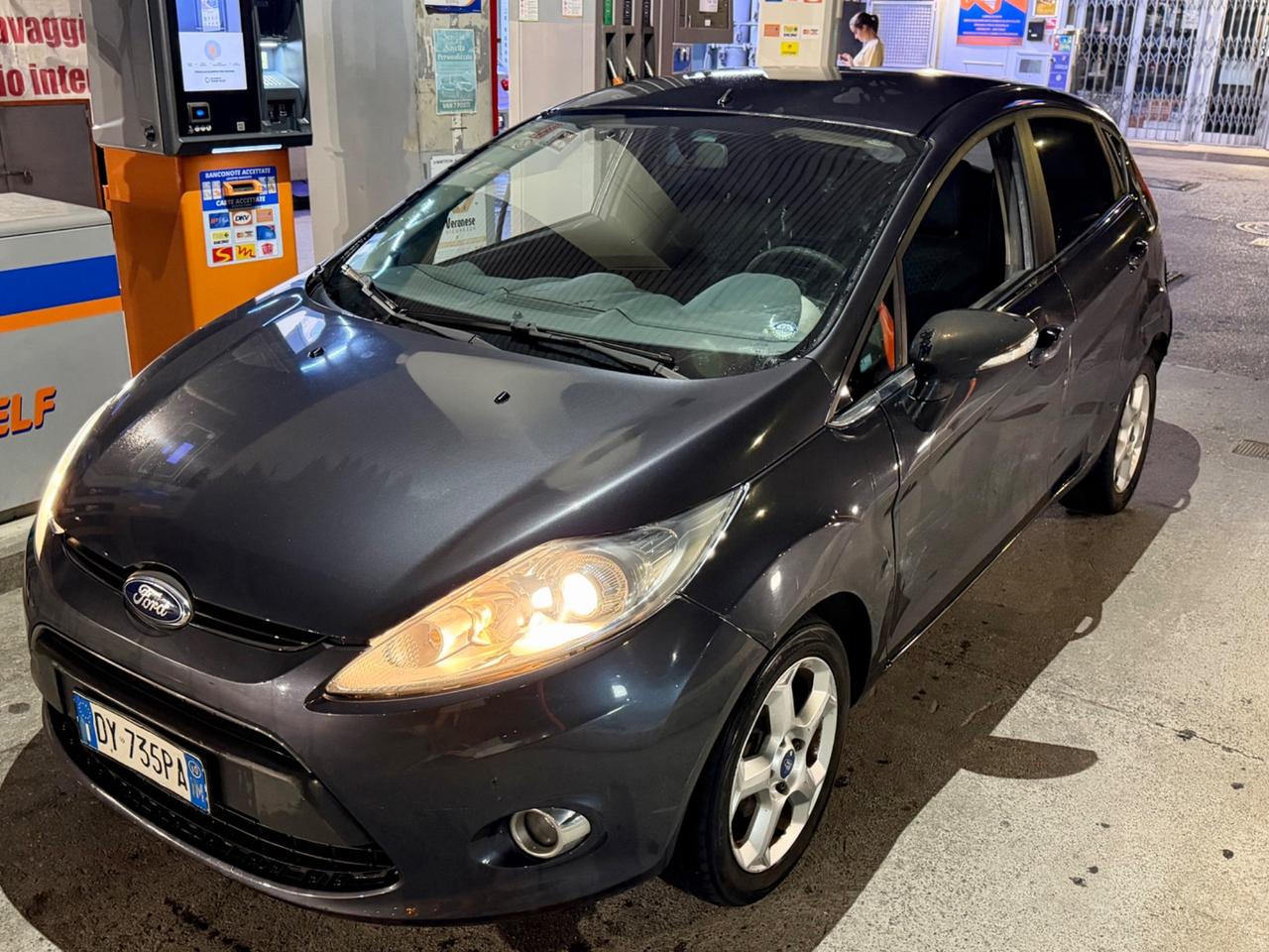 Ford Fiesta 1.4 5 porte benzina/gpl - 2010