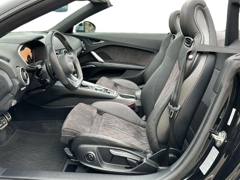 Audi TT TTS Roadster 2.0 TFSI 310 CV quattro S tronic