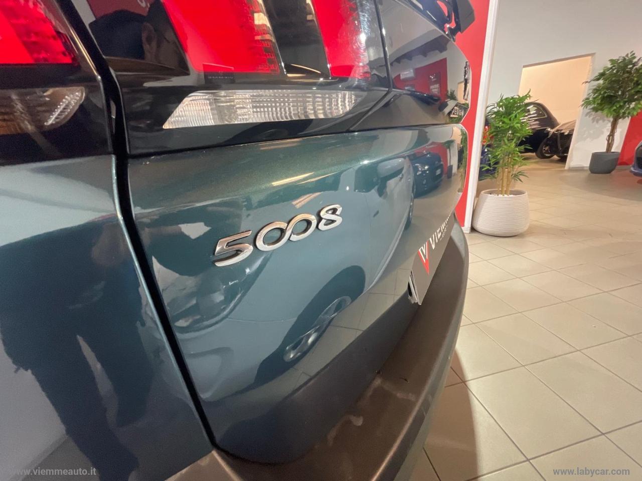 PEUGEOT 5008 BlueHDi 130 S&S Allure