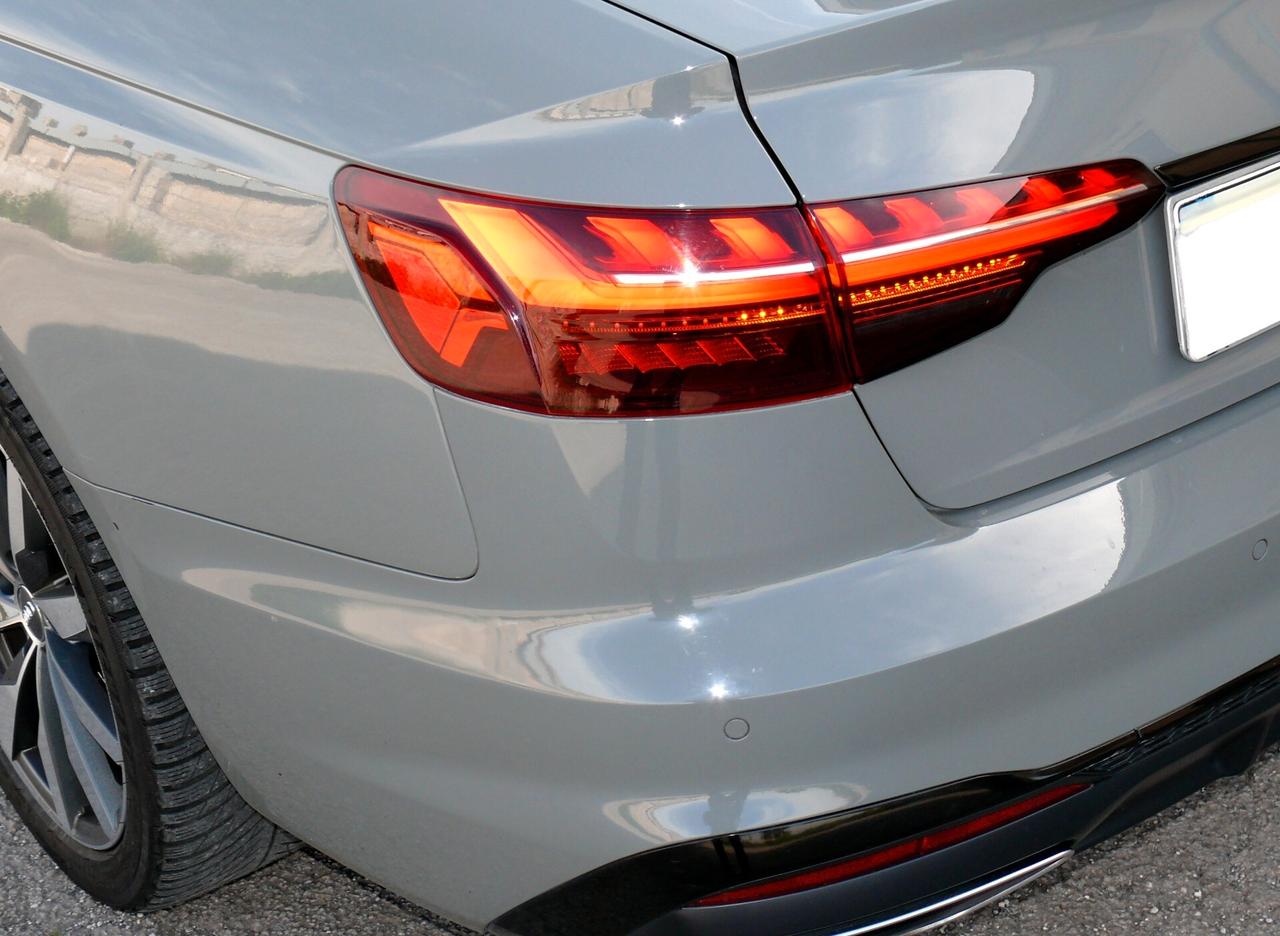 Audi A4 35 TDI/163 CV S tronic Business Advanced (M1307)