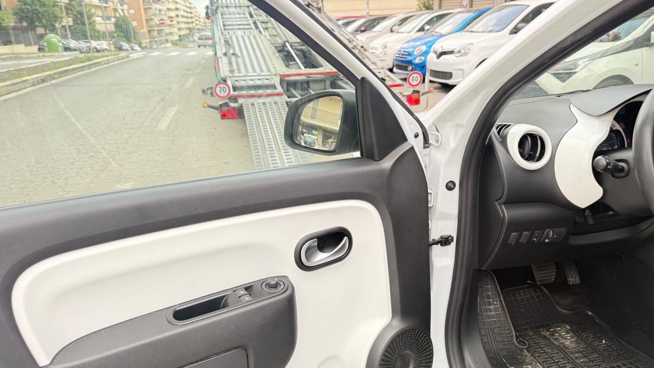 Renault Twingo SCe Stop&Start LIMITEED NAVI KAMERA PDC CERCHI 16 BLUETOOTH